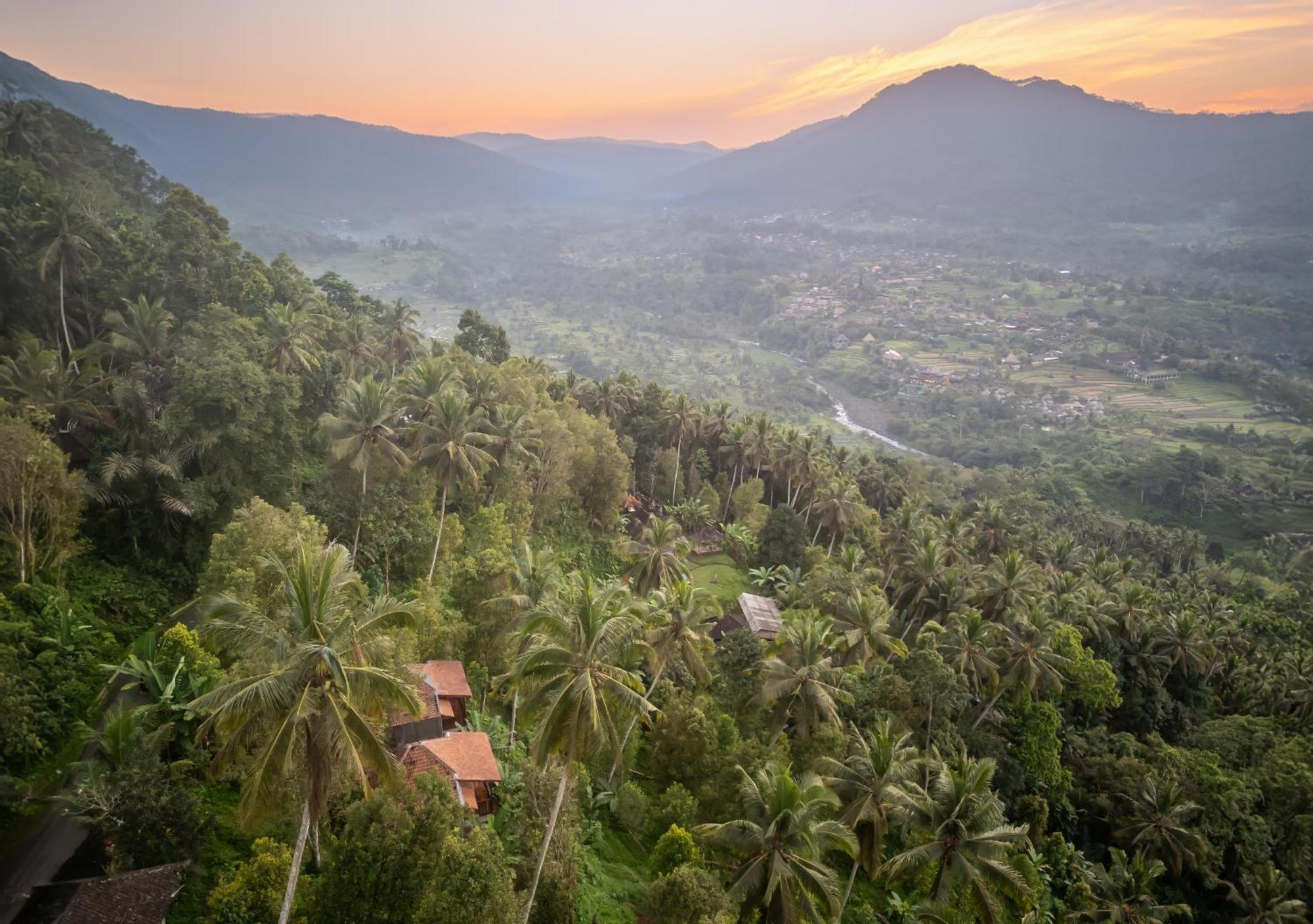 Cemara Green Hill By Samhita Bali Silebeng Kültér fotó